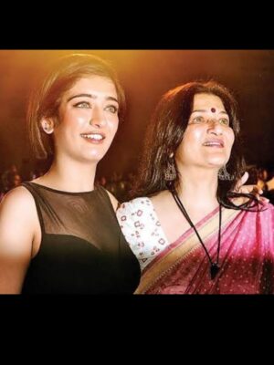 Akshara Haasan Instagram - Happiest birthday to my mumma. A queen who makes her child feel like a queen equal to her. Her true grace , grit , kindness, sincerity, large heartedness makes her the queen of hearts. She is not just my mumma but my best friend too. Grateful to be your daughter. Happy birthday mumma. @actor_sarika