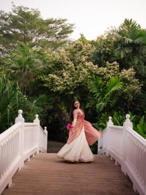 Akshatha Ajit Instagram - 🌸💕
P.C @karthikha_photography 
MUA @ratnamakeupartist 
Outfit @zenoraofficial_ 
Hairstylist @nishi_hairstylist_drapist 
Location @sppgardens