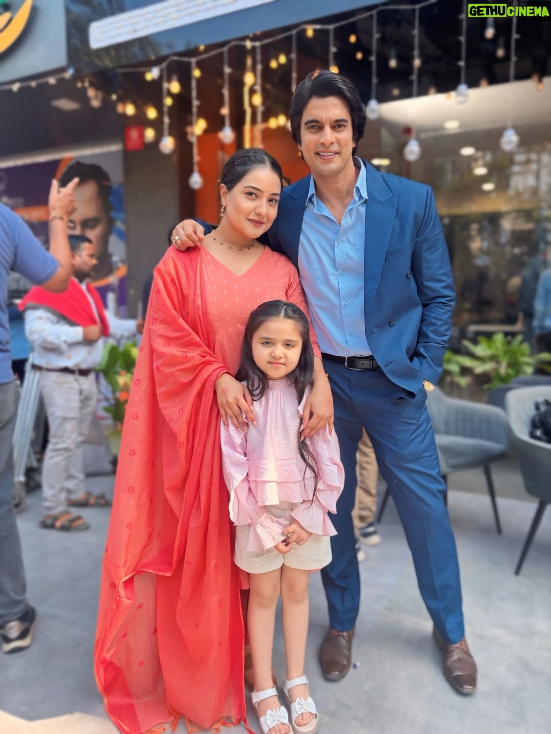 Akshita Mudgal - 33.9K Likes - Radhika—Niya—Aditya💕

#lakshminiwas #zeetv