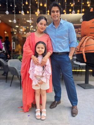 Akshita Mudgal Instagram - Radhika—Niya—Aditya💕

#lakshminiwas #zeetv