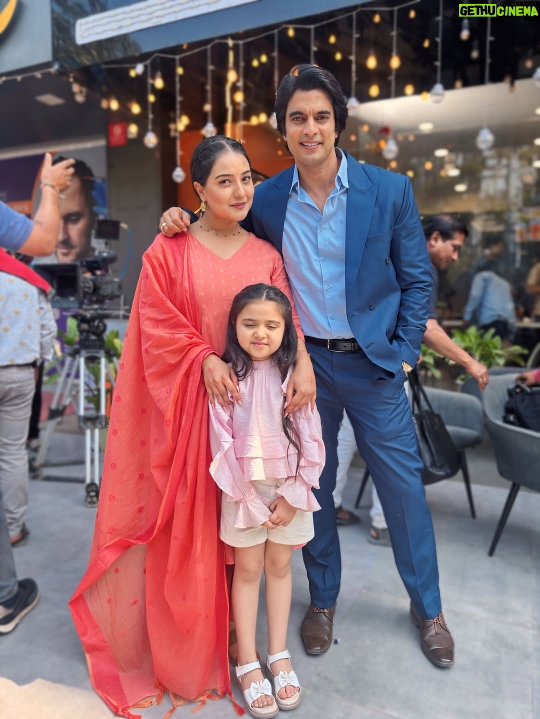 Akshita Mudgal - 33.9K Likes - Radhika—Niya—Aditya💕

#lakshminiwas #zeetv