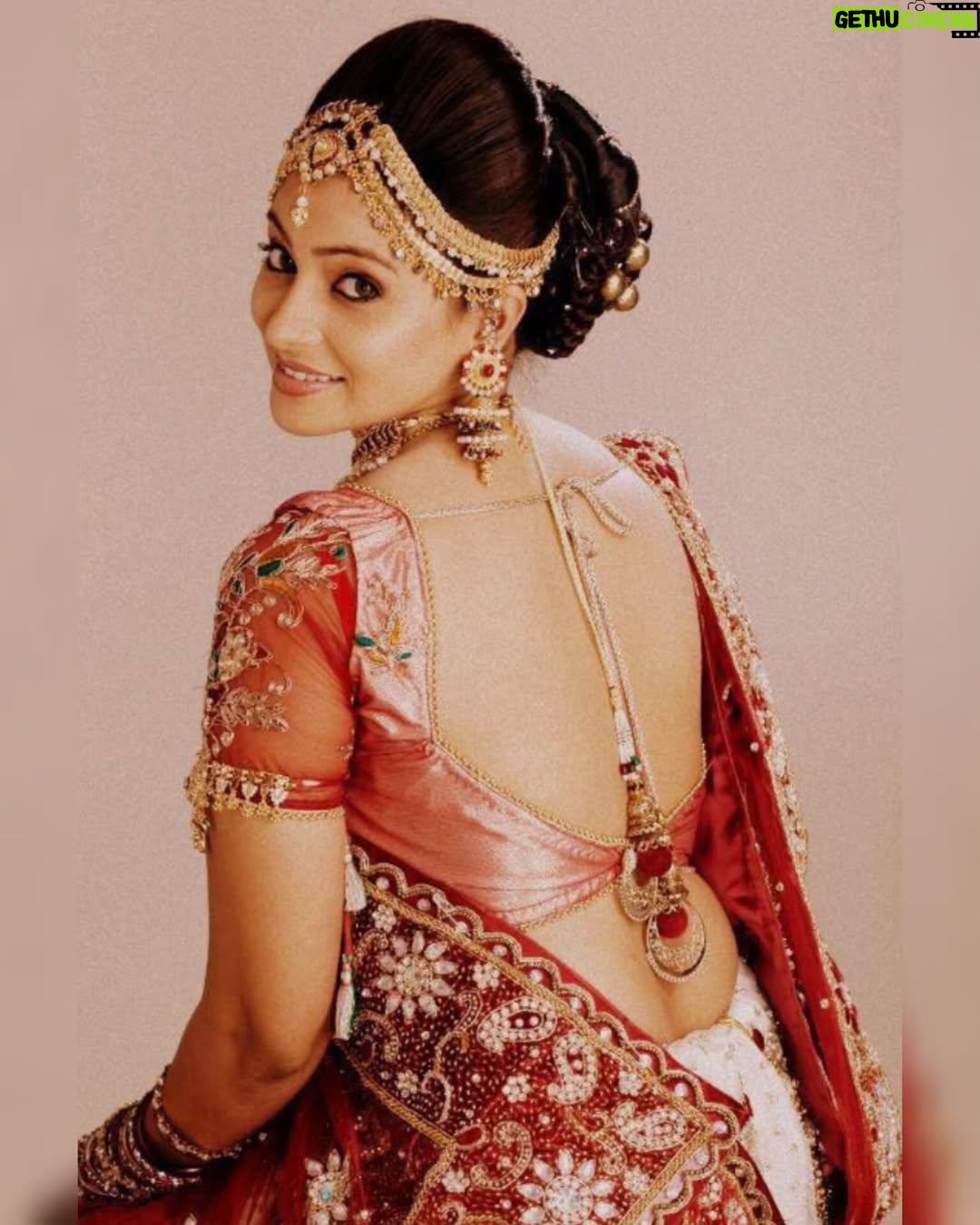 Aleeza Khan - 10.4K Likes - 
