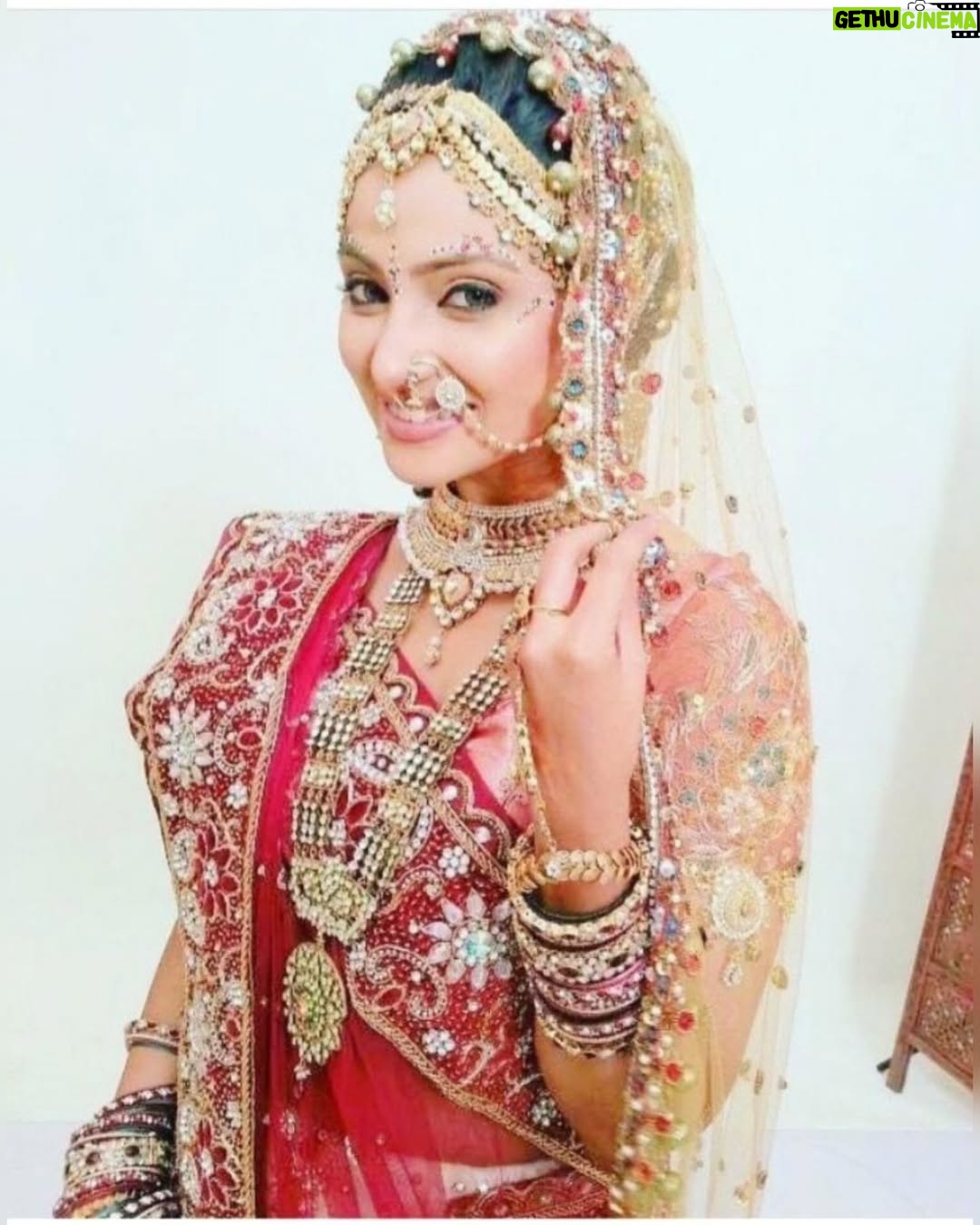 Aleeza Khan - 10.4K Likes - 