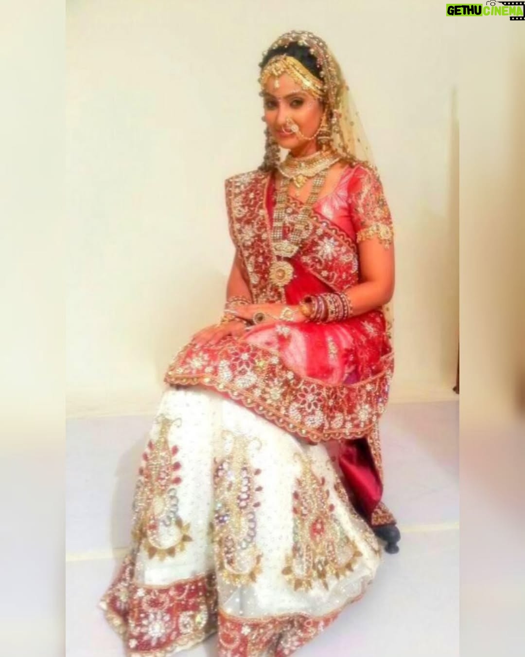 Aleeza Khan - 10.4K Likes - 