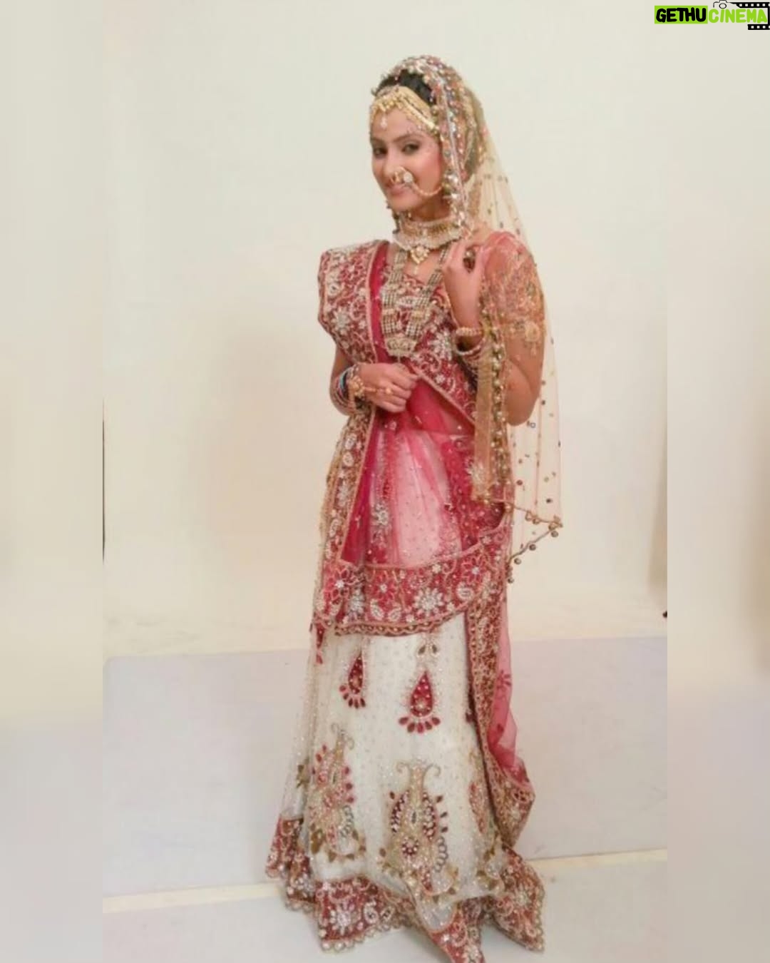 Aleeza Khan - 10.4K Likes - 