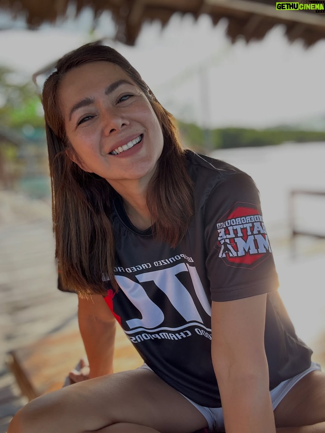 Alice Dixson - 6K Likes - I love the Filipino spirit. 
And was so happy to learn of a new and upcoming all original sport na proudly Pinoy. 
Ever heard of #JuegoTodo ? 
Kauna-unahang Professional Filipino hybrid martial arts sport.
Wanna know more?
@juegotodophilippines 
Manood Tayo at suportahan ang sariling atin 🇵🇭