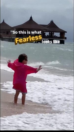 Alice Dixson Instagram - I’ll never know what my little one said to the big ocean
Standing her ground, whispering to the sea.