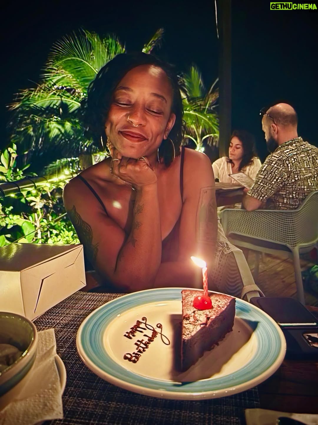 Alicia Garza - 714 Likes - Full moon. A long hot bath with honey and florida. Dancing with my loves from near and far. 90s hip hop and R&B. After parties with lemon pepper and a lot of love. At 535am we was still at it, and that’s why I love yall.  Ifa brought me the clearest reminders of who my real ones are. That love and joy are abundant, even still. I am so deeply grateful for the friendships that I have, for the loved ones in my life. I am 45 and alive and for that I am deeply humbled. I do not take it for granted, especially right now. This year I am calling in more dance parties, tending to my friendship gardens, doubling down on gathering and strategy, and continuing to work on my self so that I don’t bleed on people who didn’t cut me. This year and for the years to come, eagles only. No chickens.