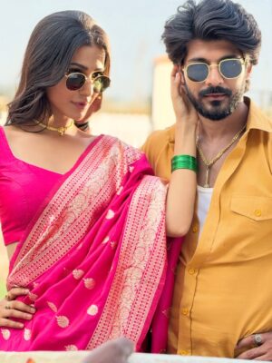 Amandeep Sidhu Instagram - Hi partner 👋
@sheezan9
Thankyou India for appreciating our hardwork🌸
.
.
.
#amandeepsidhu #sheezankhan #gangamaikibetiyan #toodles