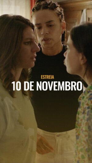 Ana Sofia Martins Instagram - ESTREIA SEGUNDA FEIRA | O Abrigo de Joana 💥

O terceiro episódio da série Casa-Abrigo estreia dia 10 de novembro na RTP1 às 22h35. 

Neste episódio temos acesso ao “outro lado” através de Joana. Percebemos agora o que faz durante o dia e como não lhe sobra tempo para as outras mulheres da Casa ou para si própria. Neste dia atarefado, Joana terá nas mãos uma criança que corre o risco de ficar sem os pais. Mais uma realidade dentro da Casa-Abrigo que nos atropela de frente.

A não perder 🧡