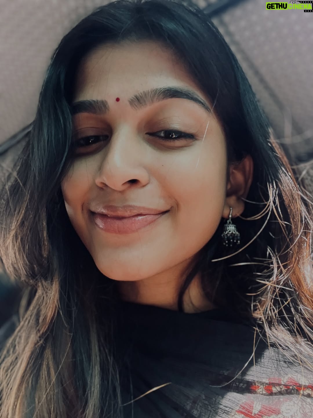 Ananthika Sanilkumar - 444.5K Likes - In this city, even the wind knows how to giggle🙂‍↕️♥️
