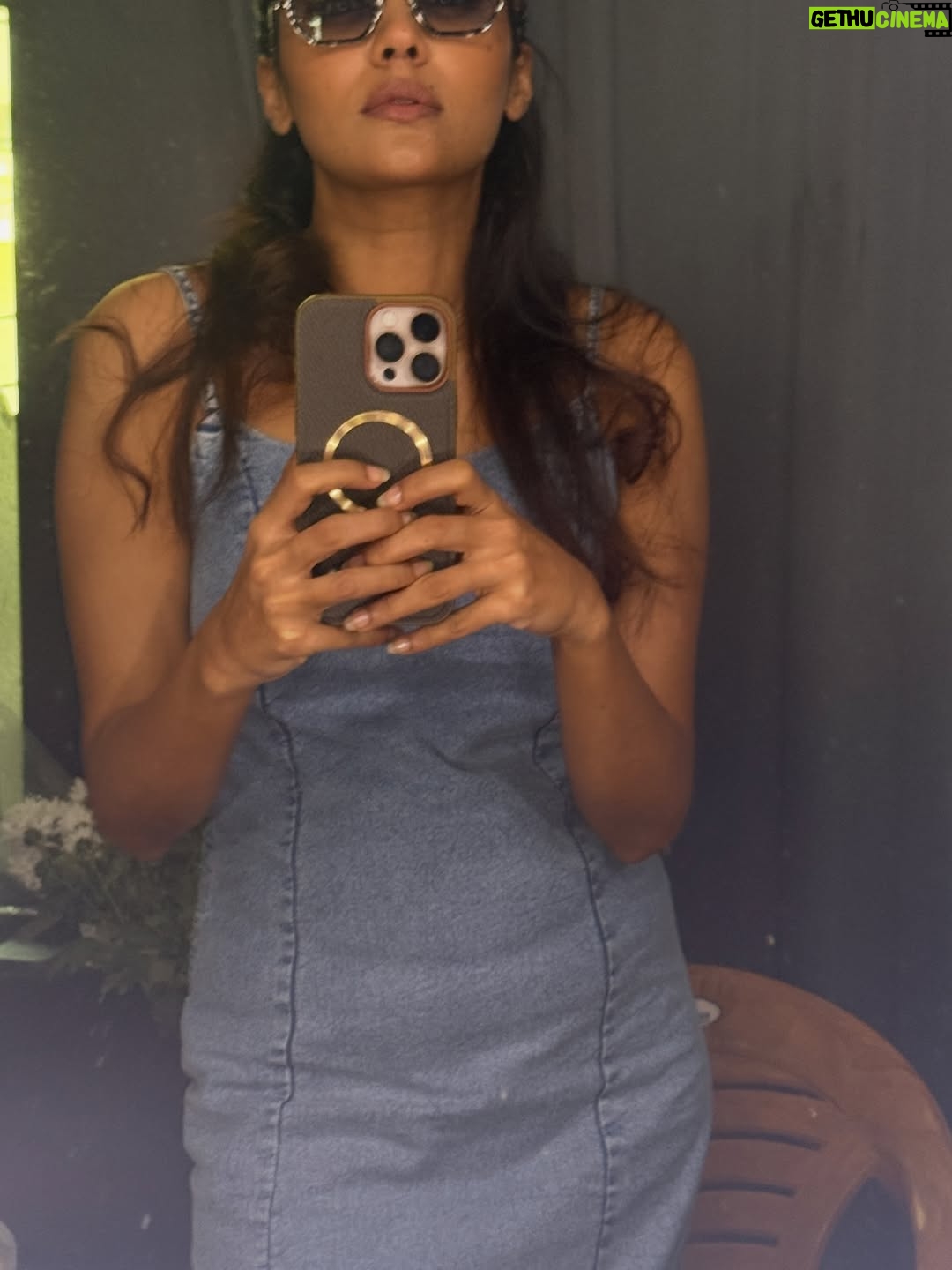 Ananya - 14.3K Likes - Just moments of 2025 some loud, some silent, all mine.

Not everything was perfect, but every moment was real.
 
#firsttolastpicture #byebye2025 #justsomemoments #thankyou #reallife #inreels