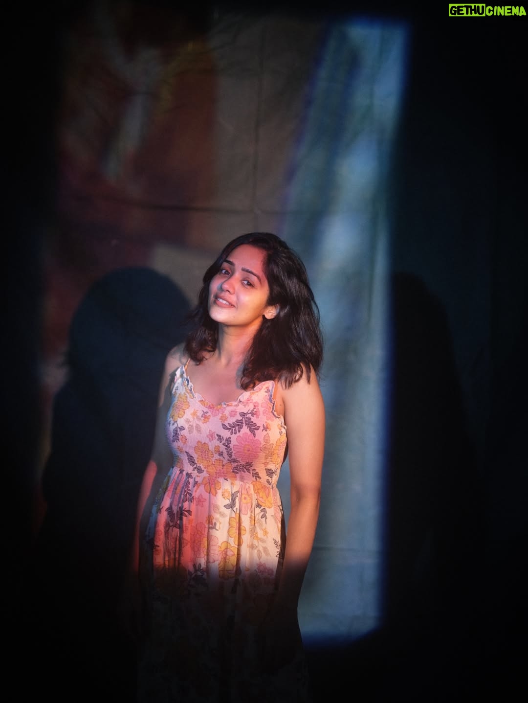Ananya - 14.3K Likes - Just moments of 2025 some loud, some silent, all mine.

Not everything was perfect, but every moment was real.
 
#firsttolastpicture #byebye2025 #justsomemoments #thankyou #reallife #inreels