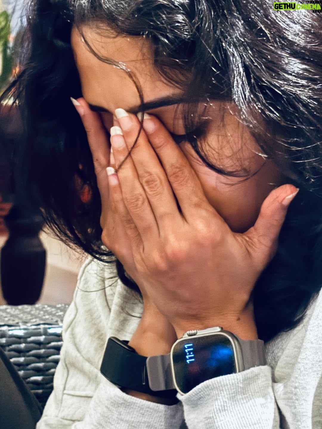 Ananya - 14.3K Likes - Just moments of 2025 some loud, some silent, all mine.

Not everything was perfect, but every moment was real.
 
#firsttolastpicture #byebye2025 #justsomemoments #thankyou #reallife #inreels