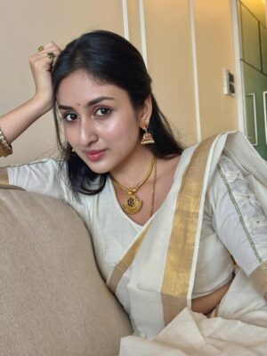 Anchal Sahu Instagram - रूहानियत!💛