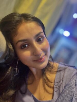 Anchal Sahu Instagram - Wrapped in warmth of Diwali bliss✨🫶🏻

शुभ दीपावली🪔🌸