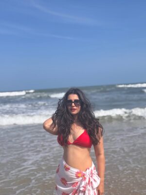 Angana Roy Instagram - Sunscreen and good decisions 🌊🌅☀️❤️