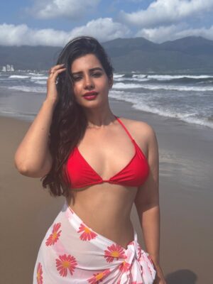 Angana Roy Instagram - Sunscreen and good decisions 🌊🌅☀️❤️