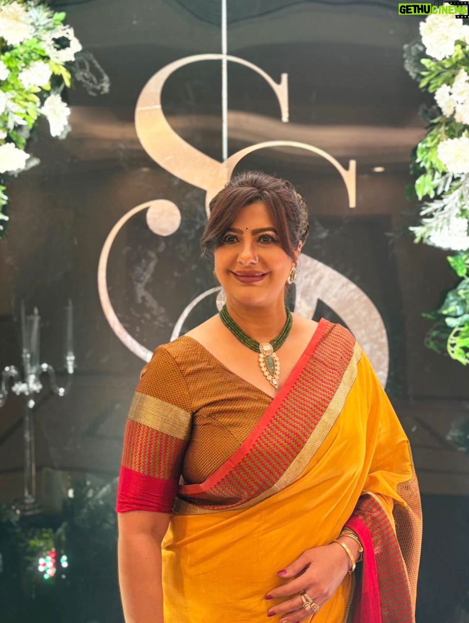 Anisha Hinduja - 43K Likes - Party till dawn. #NoRegrets,” “#good #times #good #vibes #party # and #cheers to good friends and unforgettable nights 

#celebrations #party #time #me #familia #happiness #like for #likes #insta #instamood #instapic #trending #instagram #reel #foryou #explore #live #life