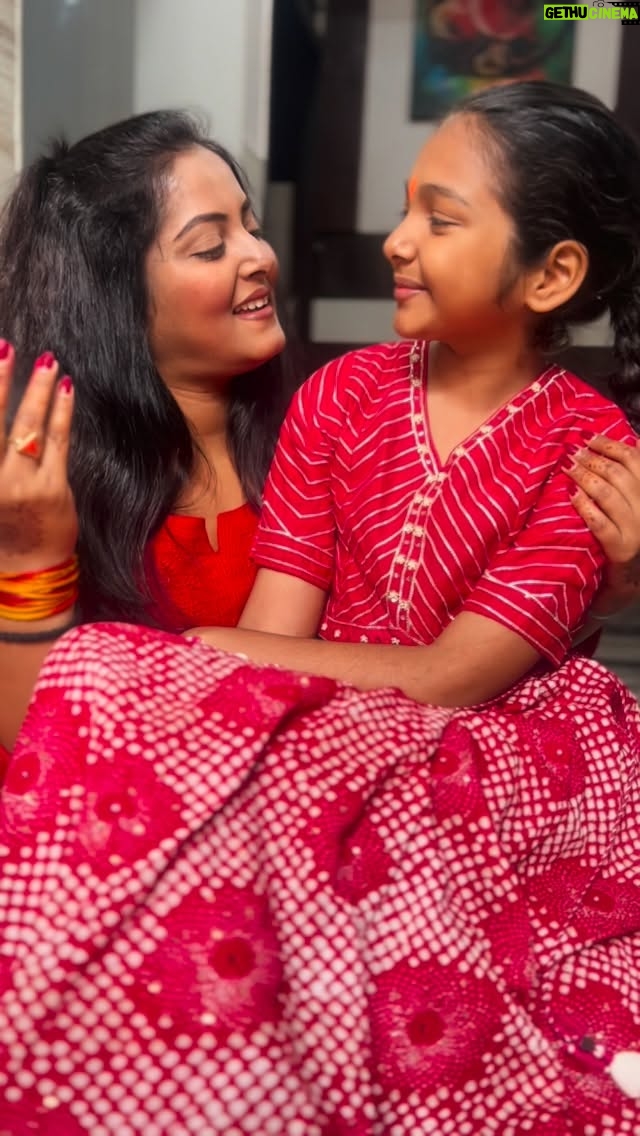 Anjana Singh - 193.5K Likes - आप सभी का दिल से आभार 🙏🏻
मेरे छठ गीत को इतना स्नेह देने के लिए 🙏🏻
छठी माई की कृपा सभी पर बनी रहे 🙌
🌺 जय छठी माई 🌺 
#anjanasingh 
#anjanasingh 
#chhathgeet 
#bitiyahamar