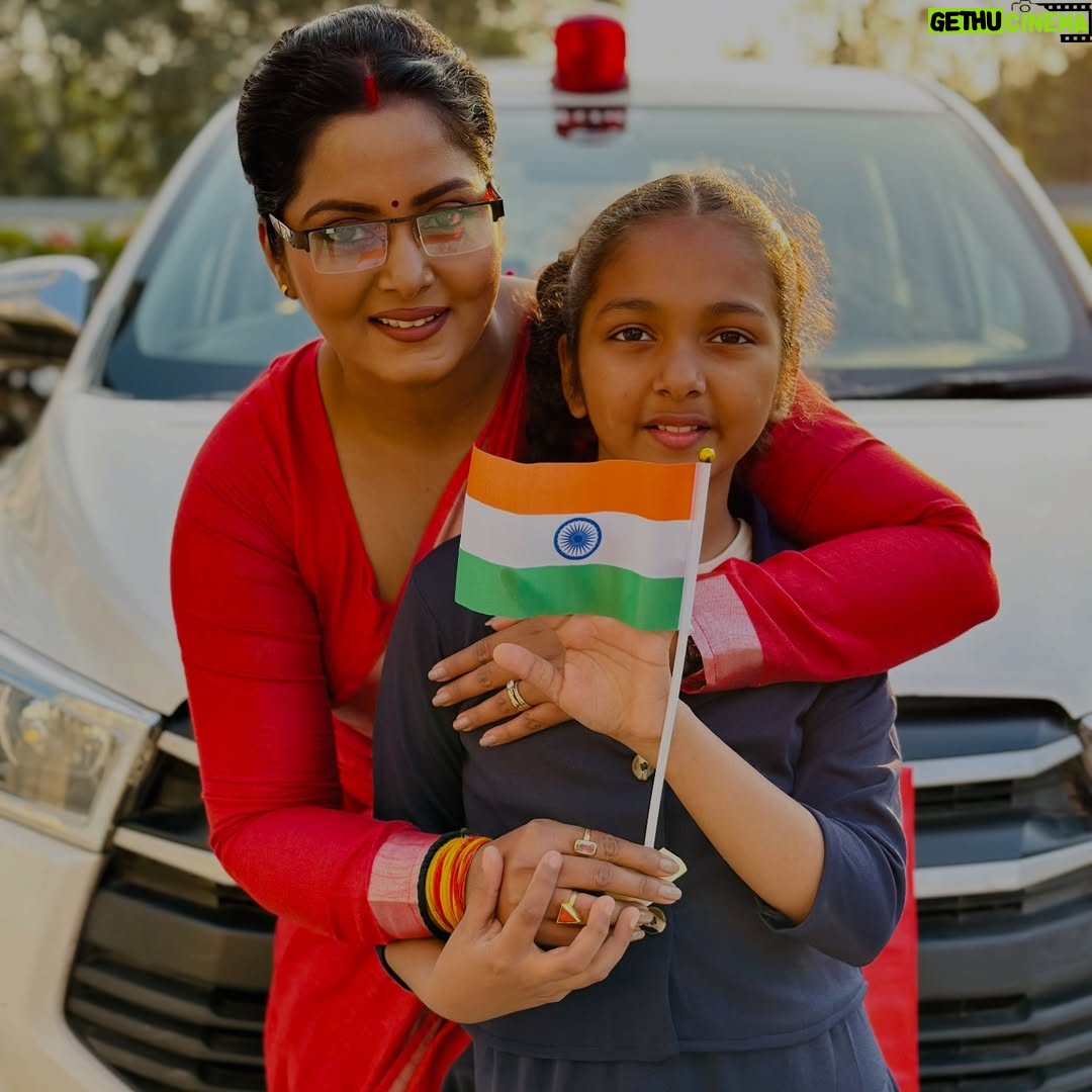 Anjana Singh - 61.5K Likes - Saluting The Tricolour Today And Always .
#happyrepublicday🇮🇳 
🇮🇳 🇮🇳🇮🇳
🇮🇳🇮🇳
🇮🇳
Jai Hind Jai Bharat 🫡