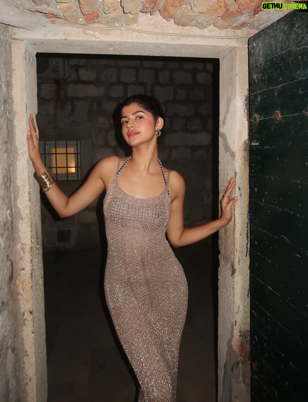 Anjini Dhawan - 29.6K Likes - 🌊🐬🦀☀️
