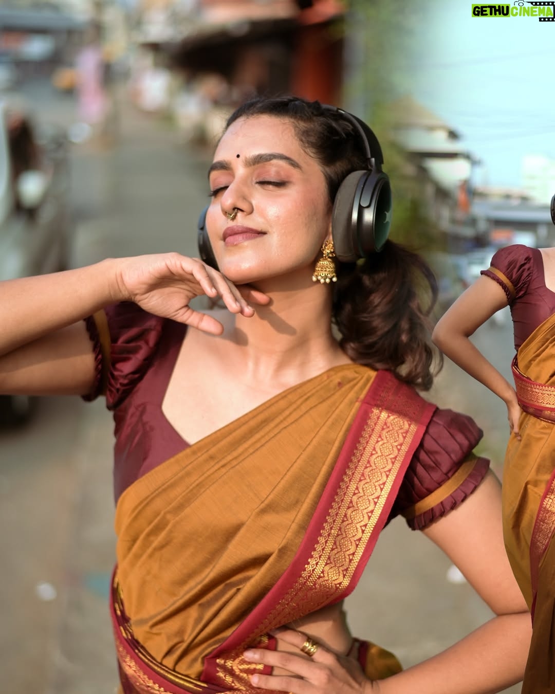 Ansha Mohan - 53.5K Likes - Nari in Saree🥻

.
Saree @garggyboutique