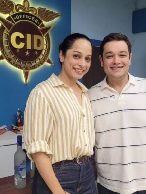 Ansha Sayed Instagram - As CID  wraps it's 2nd season  one post with the team and the classic logo is a ritual.
Thank you for making the show a great success. 
Missed @shivaaji_satam sir @narendragupta22 sir @janvicg.
Dony forget to tune in the last episodes tonight 7pm on Sony, Sony liv & Netflix.
Hoping to see you guys very soon 🙏
