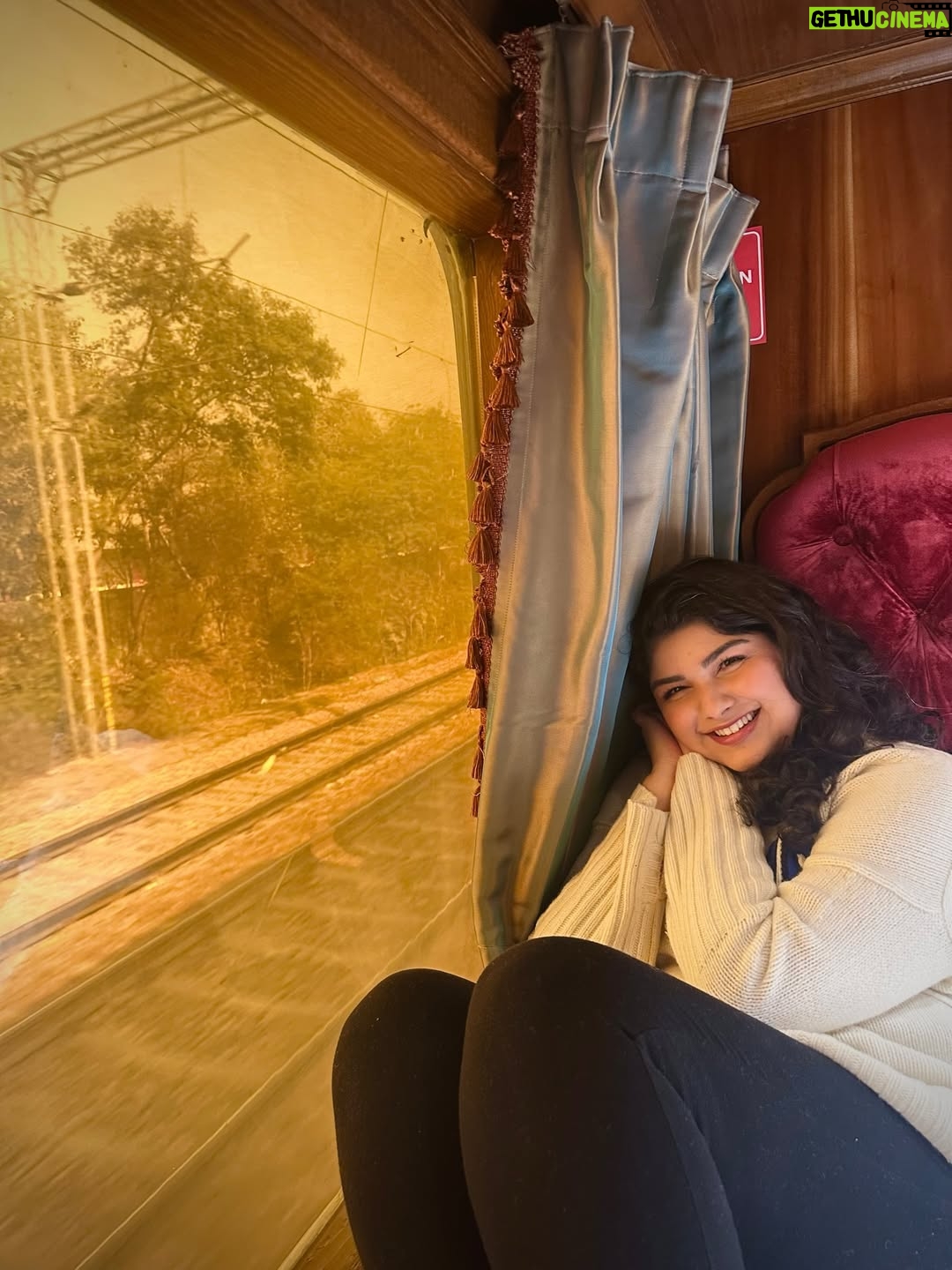 Anshula Kapoor - 50.7K Likes - Thursday, as seen through my camera roll ✨

Felt like a princess the moment I stepped onto the Palace on Wheels with @nexxusnewyork 🖤

The energy, the music, the people, the moments - everything felt perfectly in sync.

Impeccable hospitality, incredible food and a full hair styling salon created onboard (because luxury really is in the details), every element was thoughtfully curated. This was truly the kind of experience that doesn’t need exaggeration! 

Ending the day with dinner at the City Palace Jaipur was the perfect finale. 

Luxurious, indulgent, intentional.
An experience so unique, truly one of those days I know I’ll always remember 🖤

#Hosted