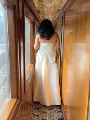Anshula Kapoor Instagram - Thursday, as seen through my camera roll ✨

Felt like a princess the moment I stepped onto the Palace on Wheels with @nexxusnewyork 🖤

The energy, the music, the people, the moments - everything felt perfectly in sync.

Impeccable hospitality, incredible food and a full hair styling salon created onboard (because luxury really is in the details), every element was thoughtfully curated. This was truly the kind of experience that doesn’t need exaggeration! 

Ending the day with dinner at the City Palace Jaipur was the perfect finale. 

Luxurious, indulgent, intentional.
An experience so unique, truly one of those days I know I’ll always remember 🖤

#Hosted