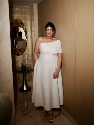 Anshula Kapoor Instagram - Camera roll archives from a very special evening!

@lancomeofficial announced @sonamkapoor didi as their newest Brand Ambassador and clearly me and my gallery couldn’t keep calm. 

@mynykaa
#SonamforLancôme 
#LancômeIndia #LancômeSkincare #LancômeFragrances