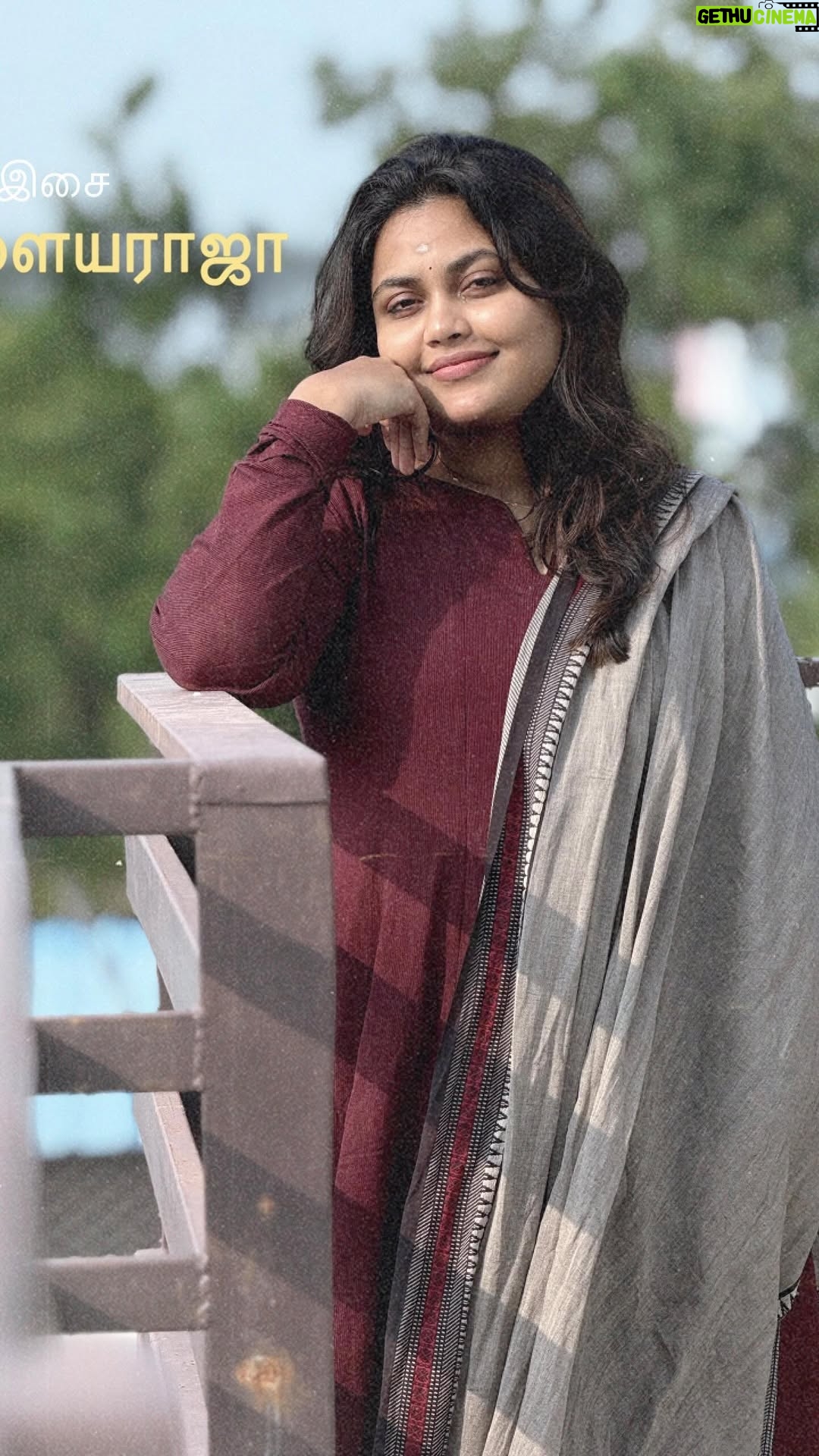 Anu Anand - 51.1K Likes - Starting this year with an Ilaiyaraaja sir song 💙
This is one of my all-time favourite compositions — hope you all enjoy it!
Please use headphones for the best experience 🤍

Original song credits:

Music: Ilaiyaraaja 
Singers: Mano & janaki 
Lyricist: vaali 
Director: Santhana Bharathi 

Cover credits:
Vocal: @anuanand_official 
Mastering: @abishekarmusic 
Video: @iamanandraghavan 

#anuanand #anuanand_official #ilayaraja #ilayarajahits #lovesongs