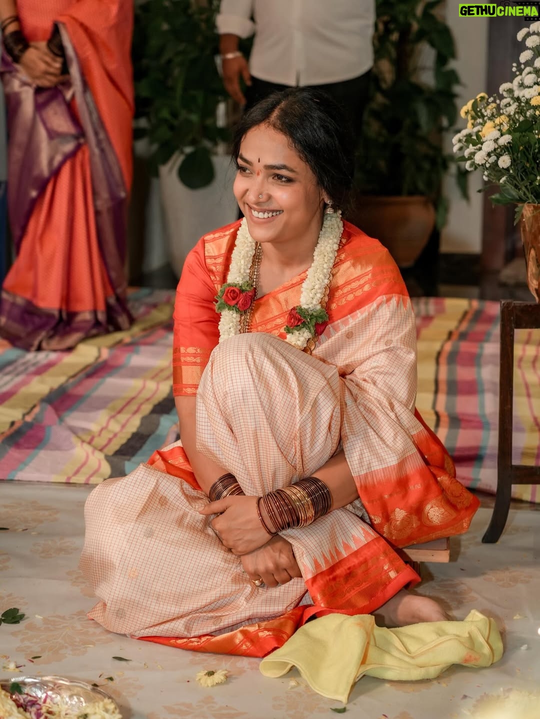Anupama Gowda - 97.5K Likes - ಶ್ರೀ ಸತ್ಯನಾರಾಯಣನ ದಿನ 🙏🏻🤍

Moments captured by : @momentsbyraghavstudios