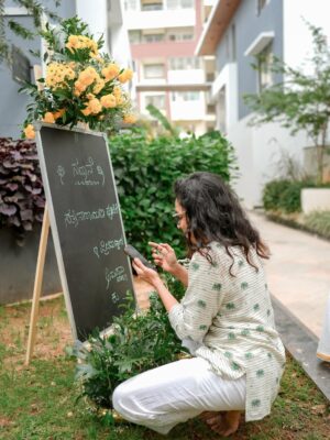 Anupama Gowda Instagram - ಶ್ರೀ ಸತ್ಯನಾರಾಯಣನ ದಿನ 🙏🏻🤍

Moments captured by : @momentsbyraghavstudios