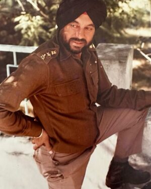 Anya Singh Instagram - #Border2 released over the weekend and the love for the film has been overwhelming. 
I’m grateful to have had the privilege to be a part of this iconic franchise which pays tribute to our armed forces and their families whose courage, strength (both mental & physical) and selflessness remain unmatched.
The film holds immense emotional value for me as it is based on the 1971 war, one of the two wars my Nana, Lt. Col. Manjit Singh Paintal fought. My Nana, then Maj. MS Paintal of the 72 Armoured Regiment led the final counter-attack at Darh Crossing, across the Manawar Tawi in Chhamb, which broke the Pakistan offensive in the area.
Border 2 has given me the opportunity to show my gratitude to my Nana through my art for the unwavering support, love and humour he has always provided me with. And of course my Nani, his greatest strength.🧿✨

I’m so proud to be your granddaughter. To our armed forces, I thank you & salute you

Wishing everyone a very Happy Republic Day. Jai Hind! 🇮🇳

Slide 2 
At the frontline at Rajouri 

Slide 4 
Receiving the regimental flag for 2nd Lancers from president Dr. Radhakrishnan 

Slide 5
At the wreathe laying ceremony at his 72 armd regt ( December 2025 )

Slide 9 
His regiment giving him a surprise birthday