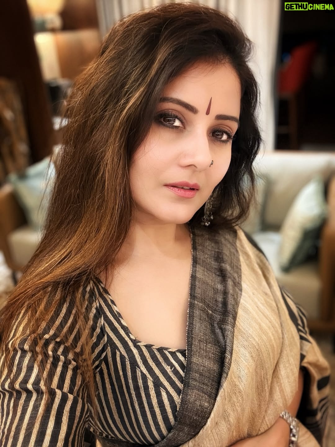 Archana Gupta - 6.5K Likes - No words, only magic ✨ 
.
.
.
.
.
#saree #indianethnicwear #aesthetic #actress #casting