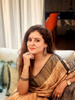 Archana Gupta Instagram - No words, only magic ✨ 
.
.
.
.
.
#saree #indianethnicwear #aesthetic #actress #casting