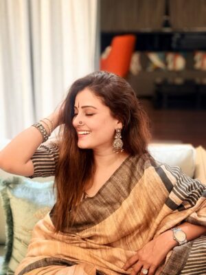 Archana Gupta Instagram - No words, only magic ✨ 
.
.
.
.
.
#saree #indianethnicwear #aesthetic #actress #casting