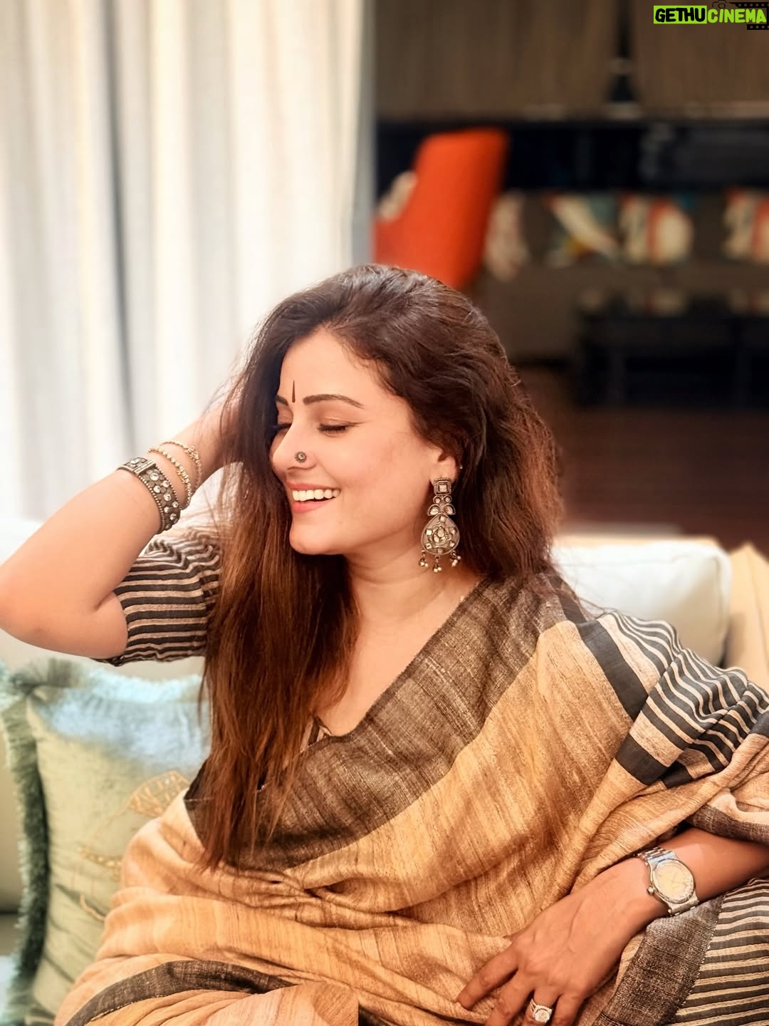 Archana Gupta - 6.5K Likes - No words, only magic ✨ 
.
.
.
.
.
#saree #indianethnicwear #aesthetic #actress #casting
