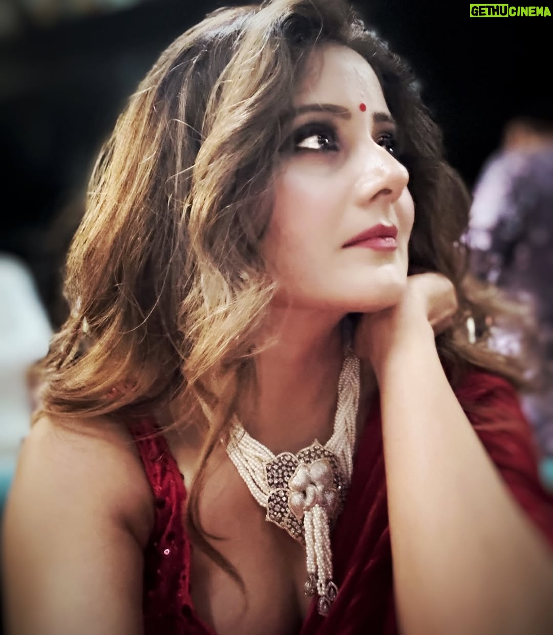 Archana Gupta - 7.5K Likes - ♥️
.
.
.
.
{ Saree, Sari Fashion, Red, Christmas vibes, fashionable, love, Trending, Style, Pose, Possess, Smile, Attitude }
.
.
#saree #sareefashion #mystyle #classystyle #expression #actress #auditions #castingdirector #stylemepretty #makeup #fashionista #archanagupta #tbt #instaphoto #trendsetter #trending #love