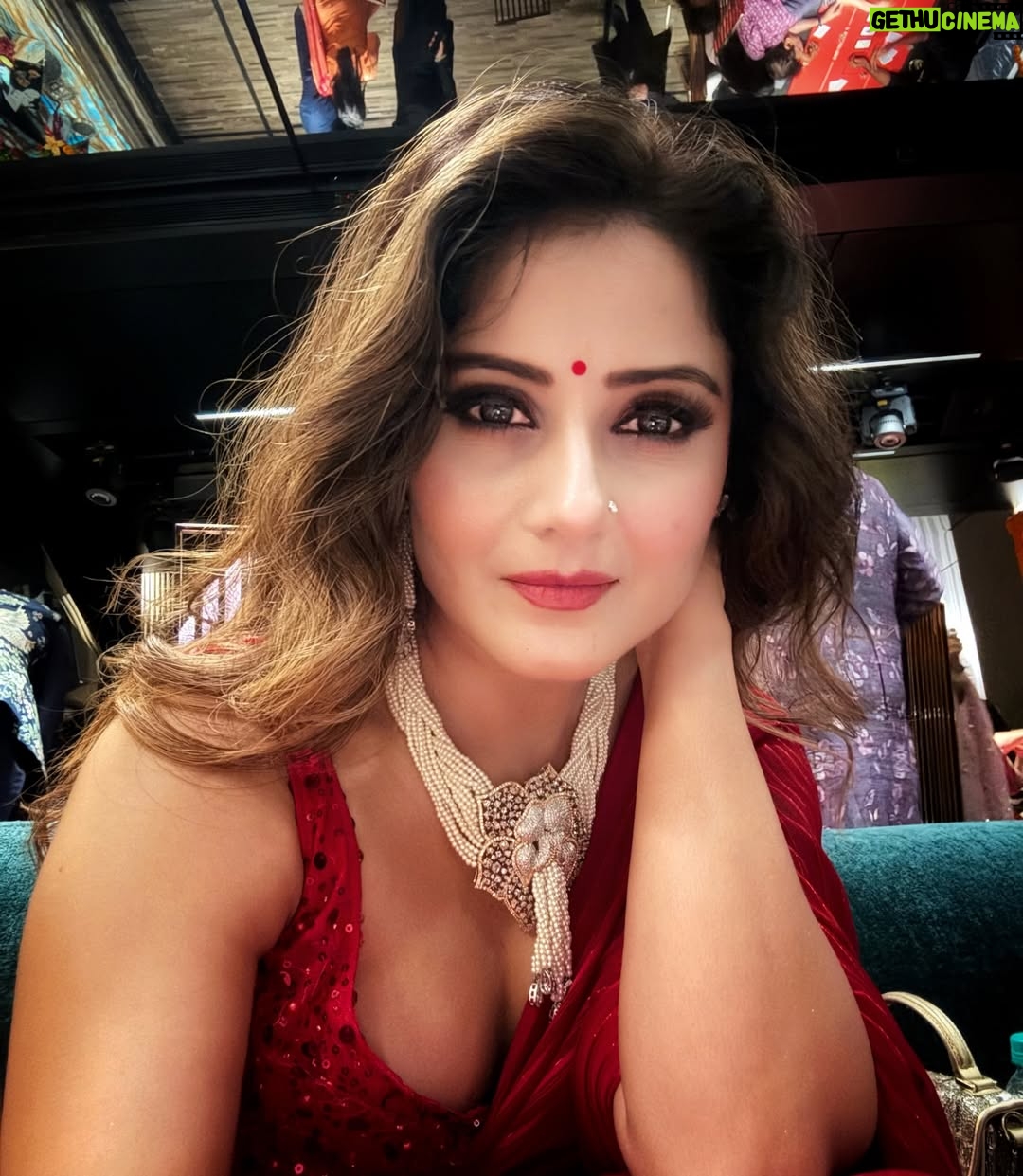 Archana Gupta - 7.5K Likes - ♥️
.
.
.
.
{ Saree, Sari Fashion, Red, Christmas vibes, fashionable, love, Trending, Style, Pose, Possess, Smile, Attitude }
.
.
#saree #sareefashion #mystyle #classystyle #expression #actress #auditions #castingdirector #stylemepretty #makeup #fashionista #archanagupta #tbt #instaphoto #trendsetter #trending #love