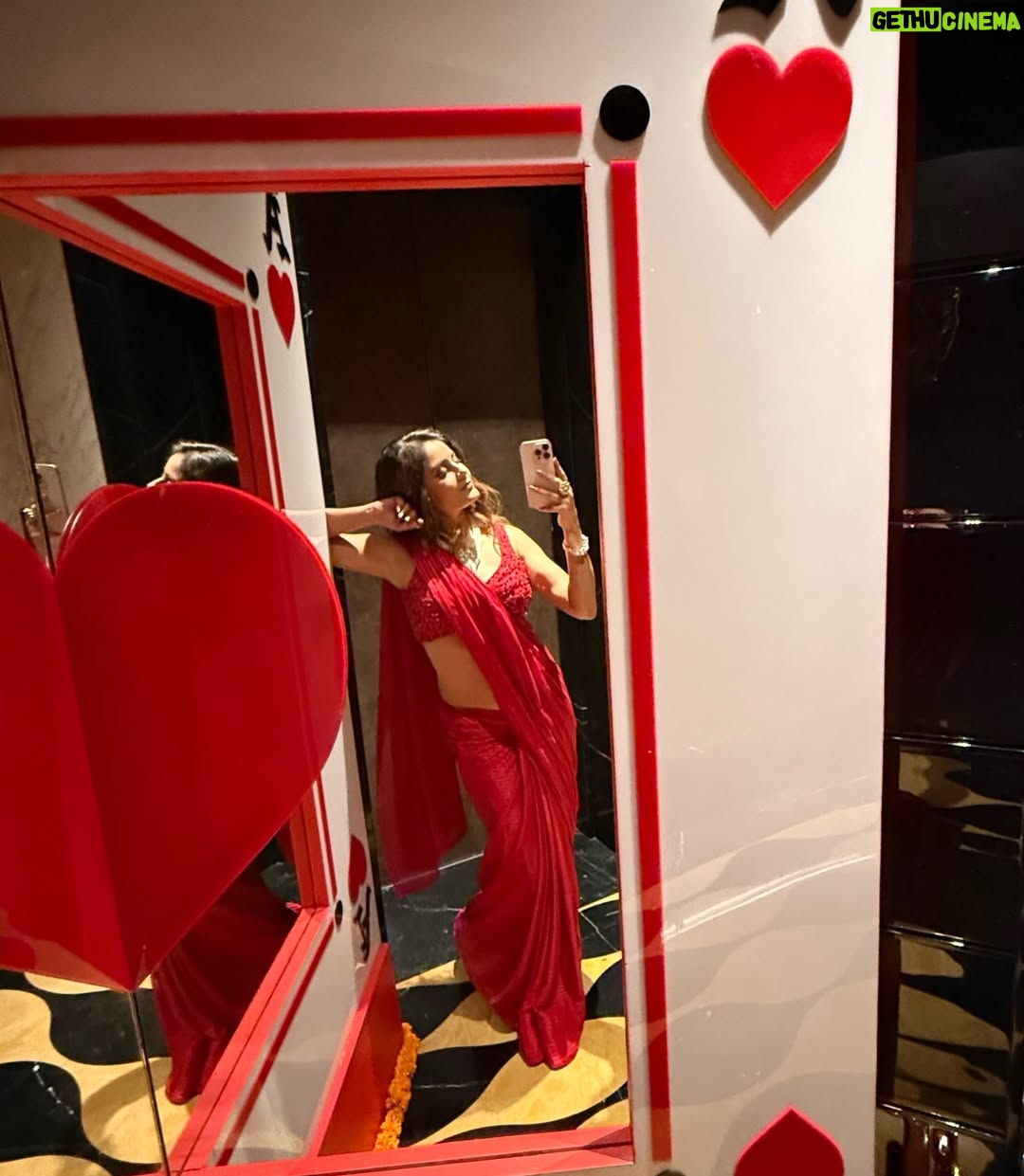 Archana Gupta - 7.5K Likes - ♥️
.
.
.
.
{ Saree, Sari Fashion, Red, Christmas vibes, fashionable, love, Trending, Style, Pose, Possess, Smile, Attitude }
.
.
#saree #sareefashion #mystyle #classystyle #expression #actress #auditions #castingdirector #stylemepretty #makeup #fashionista #archanagupta #tbt #instaphoto #trendsetter #trending #love
