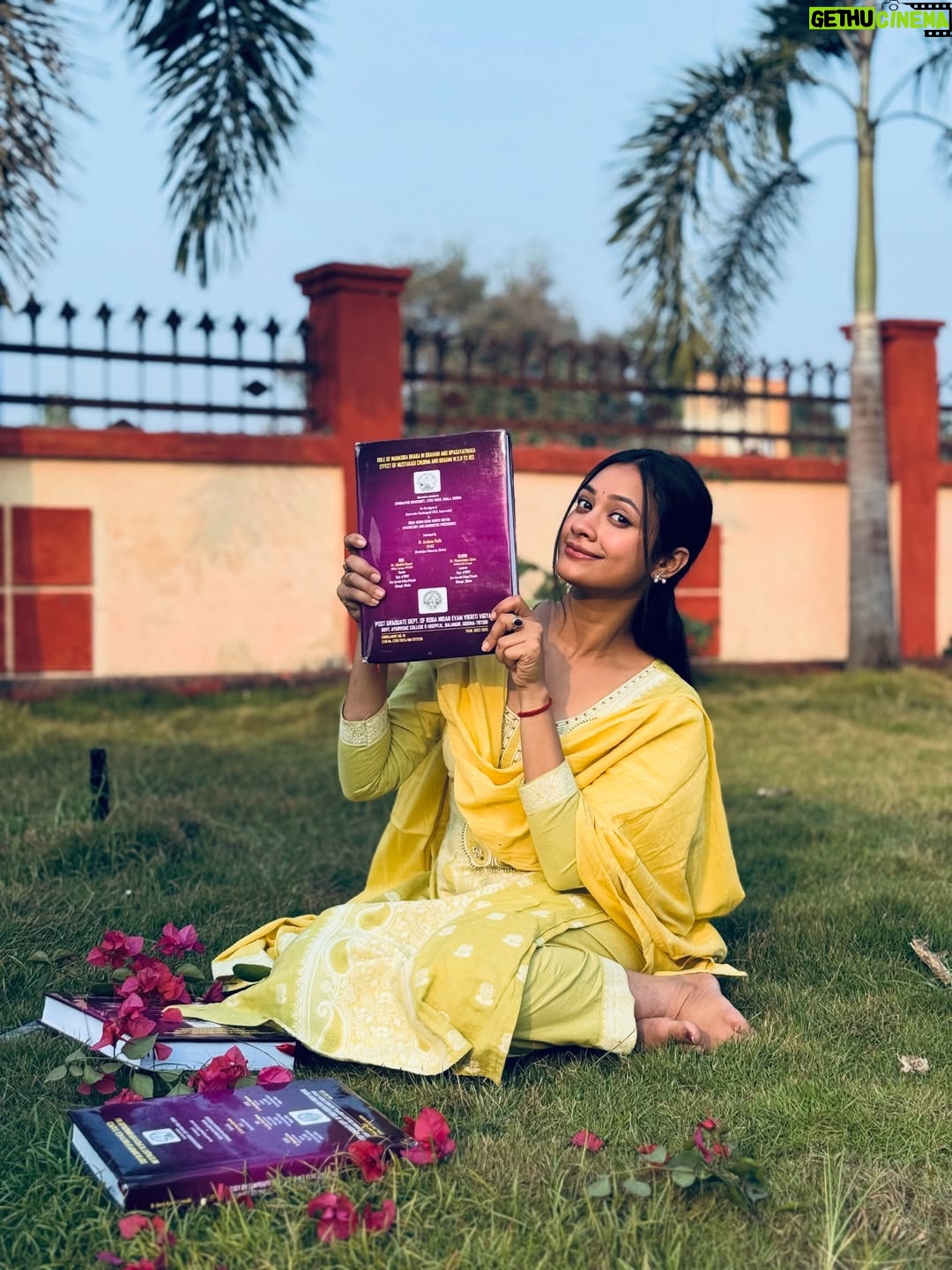 Archana Padhi - 50.4K Likes - After 3 years of hard work, research work, dedication, late nights, and endless learning — I finally submitted my thesis! 

This journey has been challenging, rewarding, and life-changing. I am forever grateful for the constant support and guidance of my guide Dr. Utkalini Nayak Mam and co-guide Dr Manoranjan Sahu sir ,the unwavering love and sacrifices of my parents, and the blessings of Maa SAMALEI 🙏❤️. 
This milestone is not just mine, but ours — thank you to everyone who believed in me. 
Onwards and upwards! 🎓✨
Balancing my professional life with my singing journey hasn’t been easy, but thank God for the energy that’s shining through today.❤️🙏🏻❤️🙏🏻❤️🙏🏻❤️🙏🏻