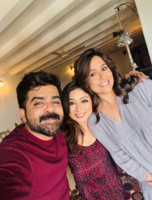 Archana Suseelan Instagram - Life is all about having a good time. ...✨✌️

#bigbosss1 #shoottime #friendsforlife❤️ #afteralongtime