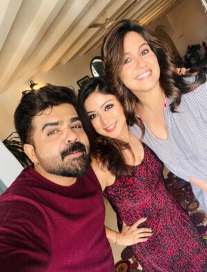 Archana Suseelan Instagram - Life is all about having a good time. ...✨✌️

#bigbosss1 #shoottime #friendsforlife❤️ #afteralongtime