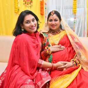 Archita Sahu Instagram - A beautiful tradition in our Odia culture during the journey of pregnancy ‘ସାଦଖିଆ’
Enjoyed every bit of it with my sweetest family and felt blessed ❤️ . 

Thought to share with my extended digital family because you all are an integral part of my life ❤️😍

Do u also celebrate in this way with your loved ones ?? What is it called in your area ?
