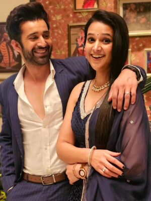 Astha Agarwal Instagram - My on-screen bhai is a full-time charmer - beware ladies 😉🎬
@rajveer__singh
.
.
.
.
.
#jhanak #rajveer #tv #serial #JioHotStar #actor #bts #coactors #shootlife