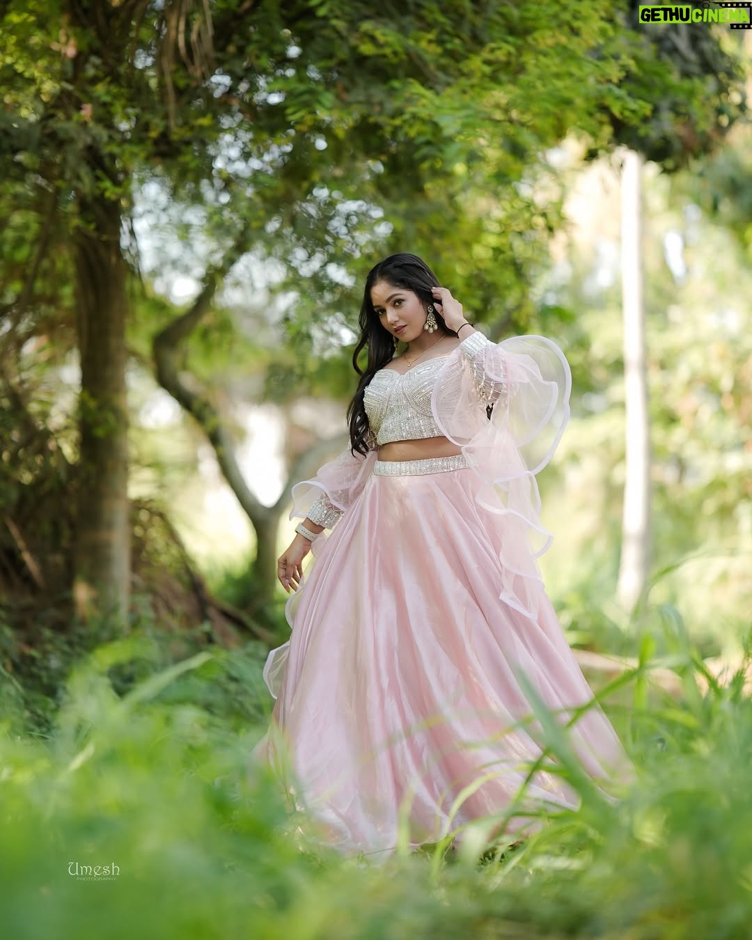 Bhavya Gowda - 108.1K Likes - #throwbackpicture 
Outfit by: @rentyourlook_by_chandangowda 
Captured by: @umesh__photography___ 
MUA: @makeoverby_divyagowda 
Hairstyle by: @artistry_by_pushpa 
Earrings by: @thespatika 

#bg #bhavya #bhavyagowda #bhavyagowda670