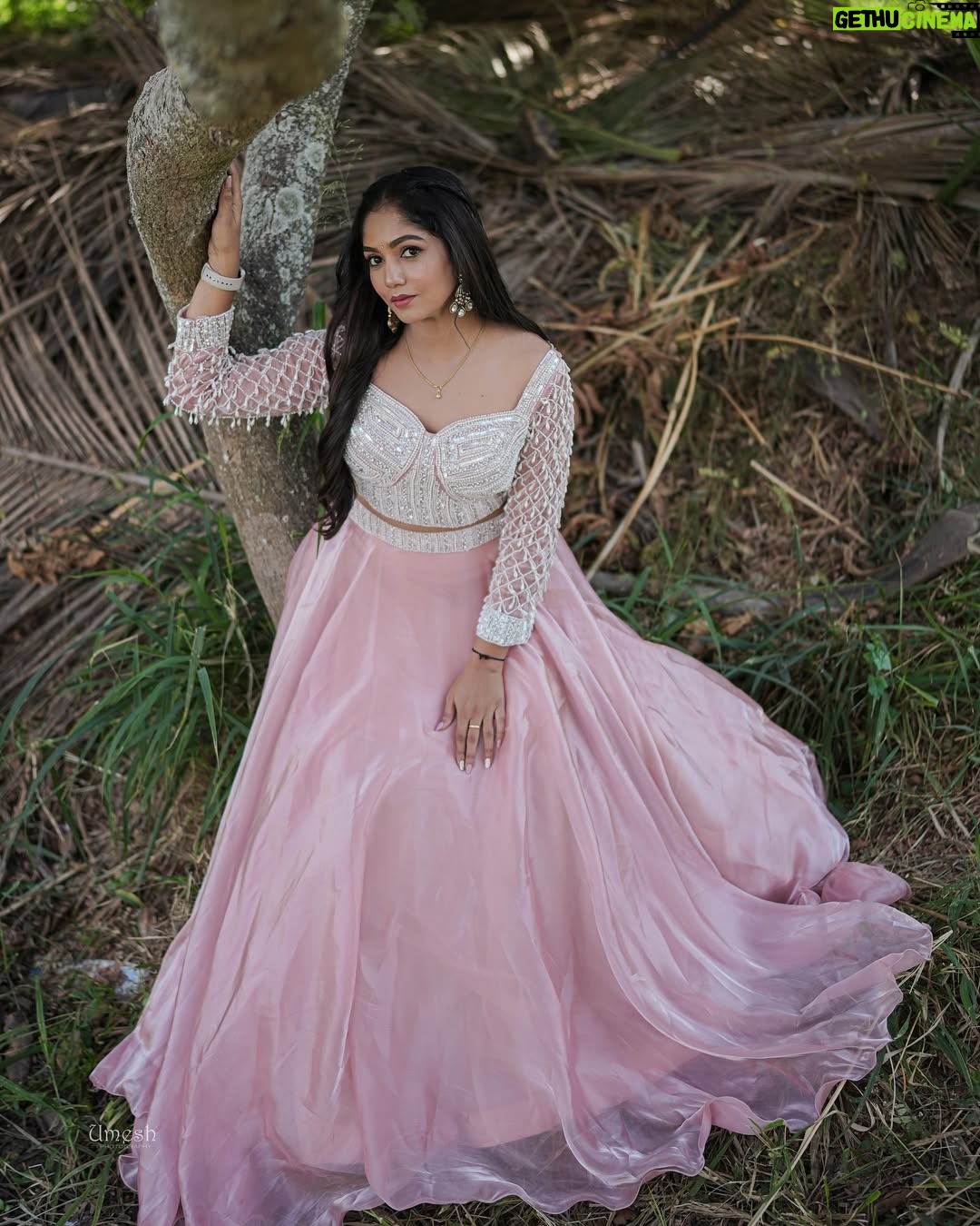 Bhavya Gowda - 108.1K Likes - #throwbackpicture 
Outfit by: @rentyourlook_by_chandangowda 
Captured by: @umesh__photography___ 
MUA: @makeoverby_divyagowda 
Hairstyle by: @artistry_by_pushpa 
Earrings by: @thespatika 

#bg #bhavya #bhavyagowda #bhavyagowda670