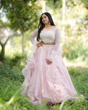 Bhavya Gowda Instagram - #throwbackpicture 
Outfit by: @rentyourlook_by_chandangowda 
Captured by: @umesh__photography___ 
MUA: @makeoverby_divyagowda 
Hairstyle by: @artistry_by_pushpa 
Earrings by: @thespatika 

#bg #bhavya #bhavyagowda #bhavyagowda670